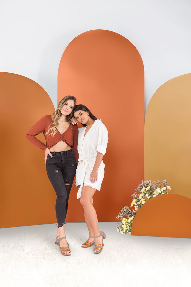 Sandalias-Amareto-Naranja-Bata-Gytha-Mujer